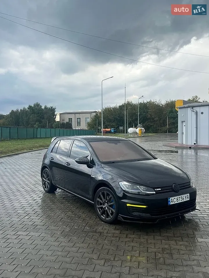 Volkswagen E-Golf 2019 photo 3