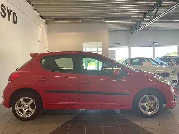 Peugeot 207 2009 photo 5