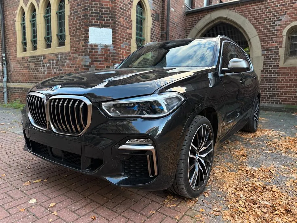 BMW X5 M50D