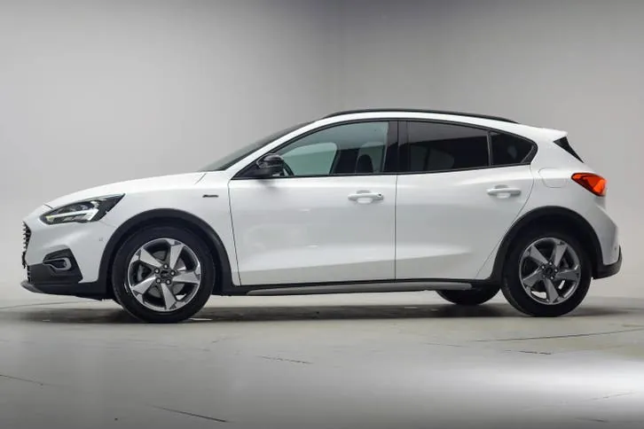 Ford Focus 2019 photo 2