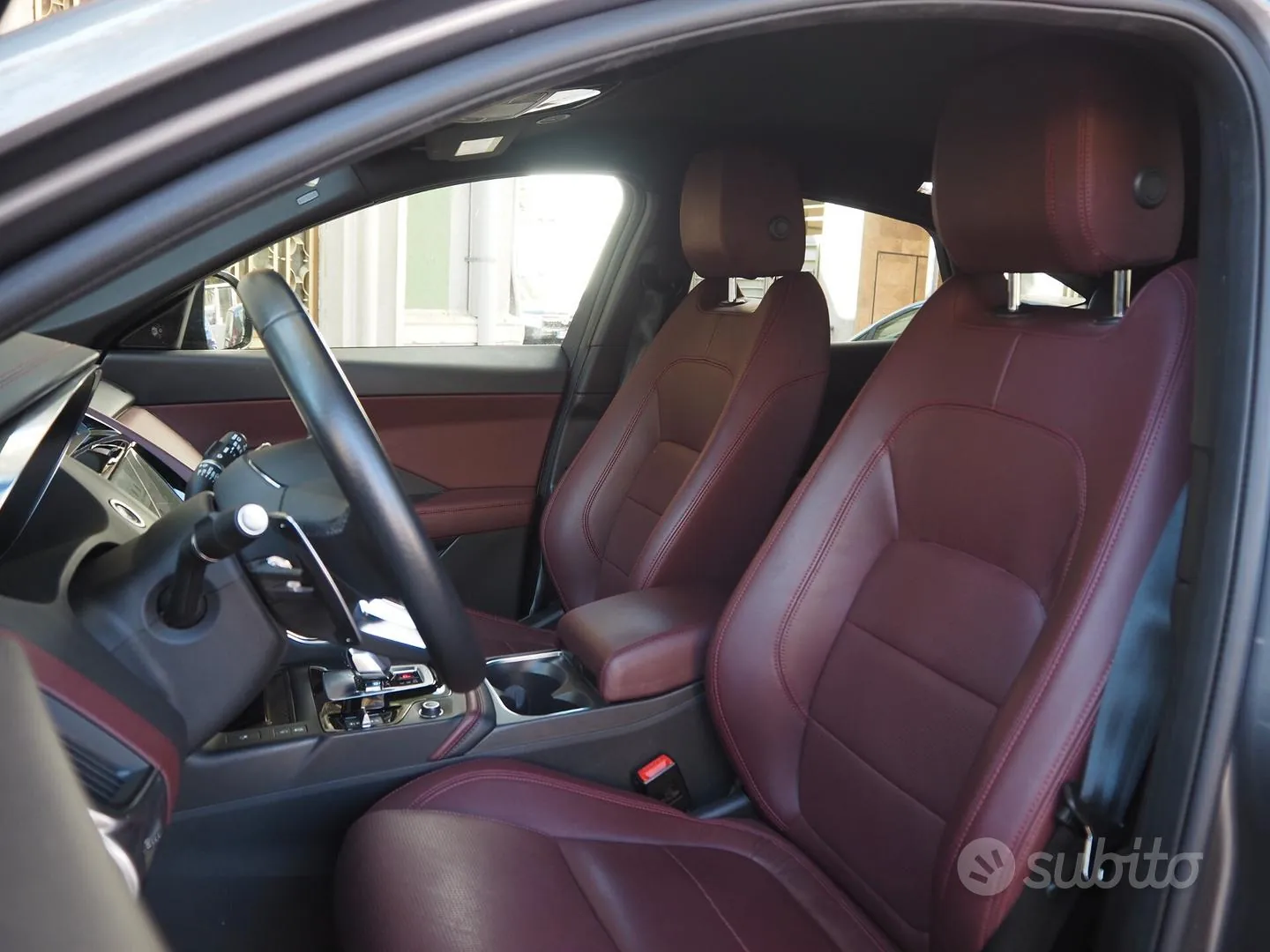 Jaguar F-Pace 2023 photo 5