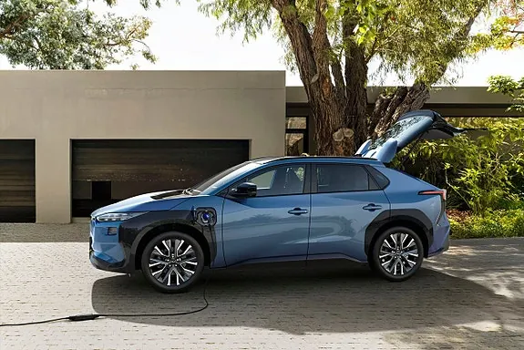 Subaru Solterra 2026 photo 4