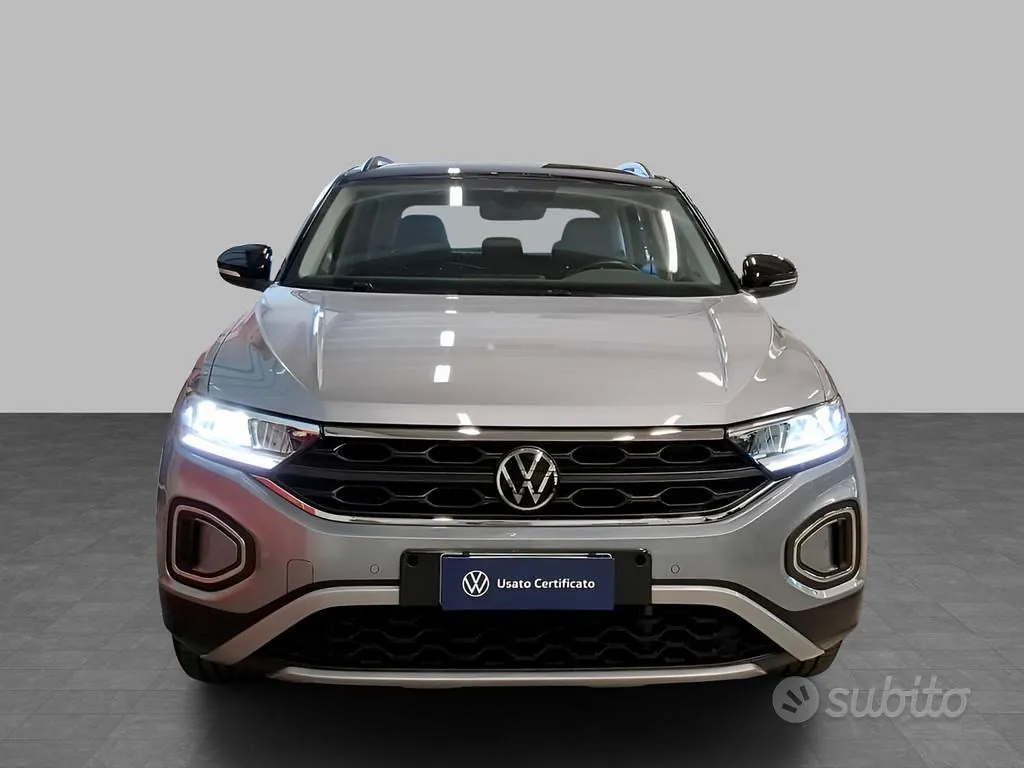 Volkswagen T-Roc 2023 photo 3