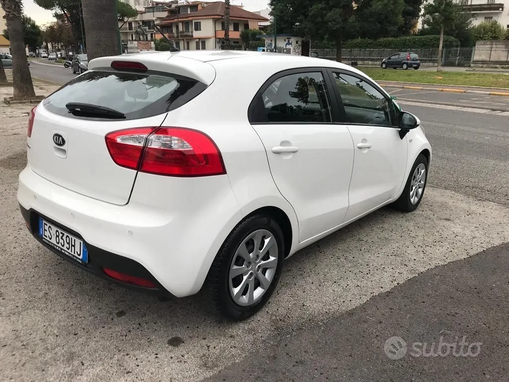 Kia Rio 2013 photo 5