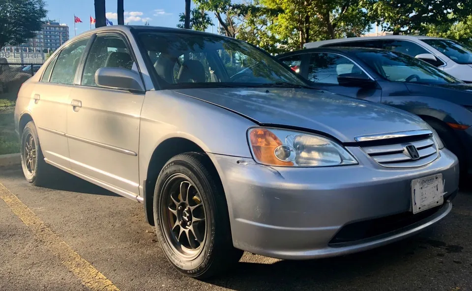 Honda Civic 2003 photo 3