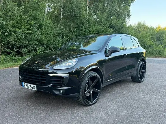 Porsche Cayenne 2017 photo 2