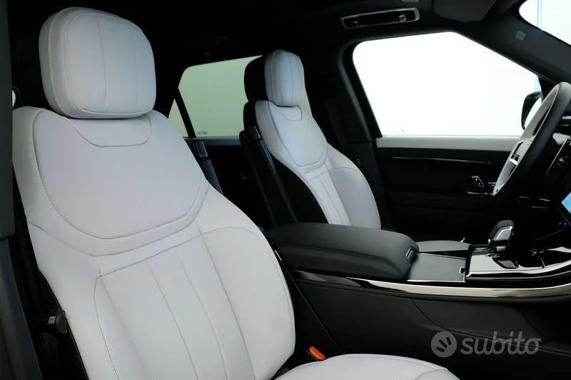 Land Rover Range Rover Sport 2026 photo 3