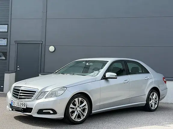 Mercedes-Benz E 220 2010 photo 2