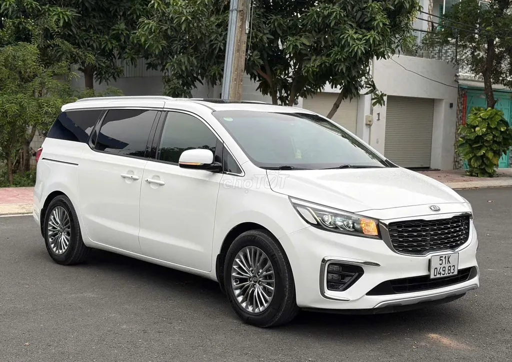 Kia Sedona 2021 photo 2