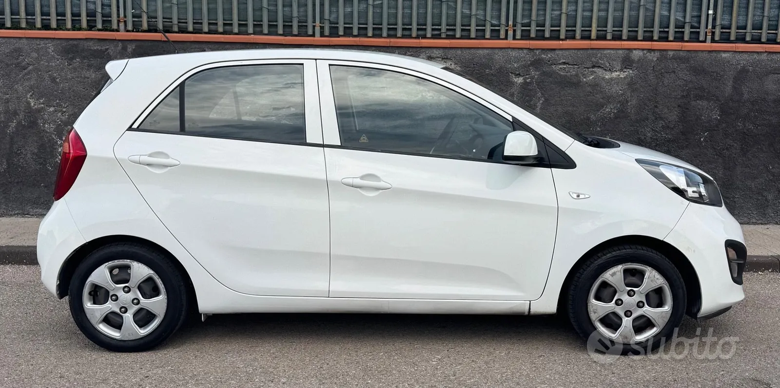 Kia Picanto 2013 photo 5
