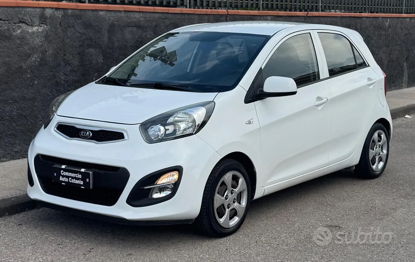 Kia Picanto 2013 photo 3