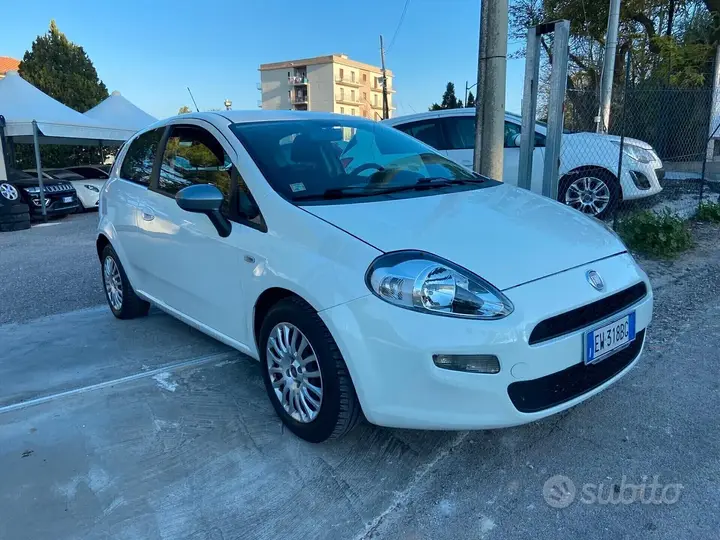 Fiat Punto 2014 photo 2