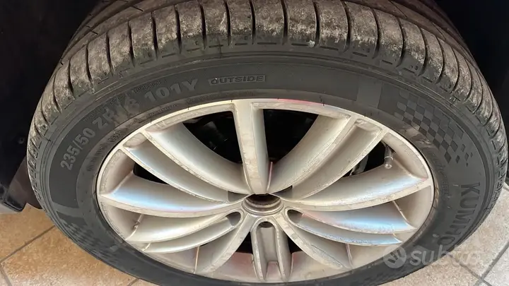 Volkswagen Tiguan 2012 photo 5