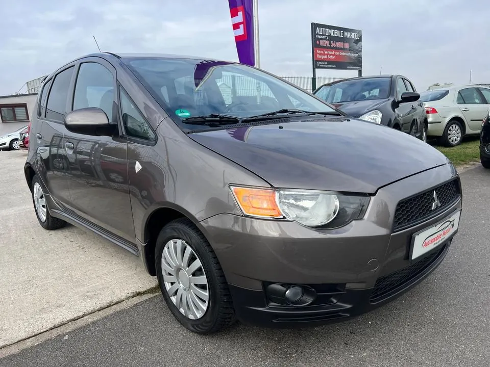 Mitsubishi Colt