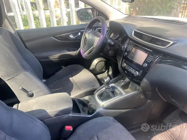 Nissan Qashqai 2015 photo 3