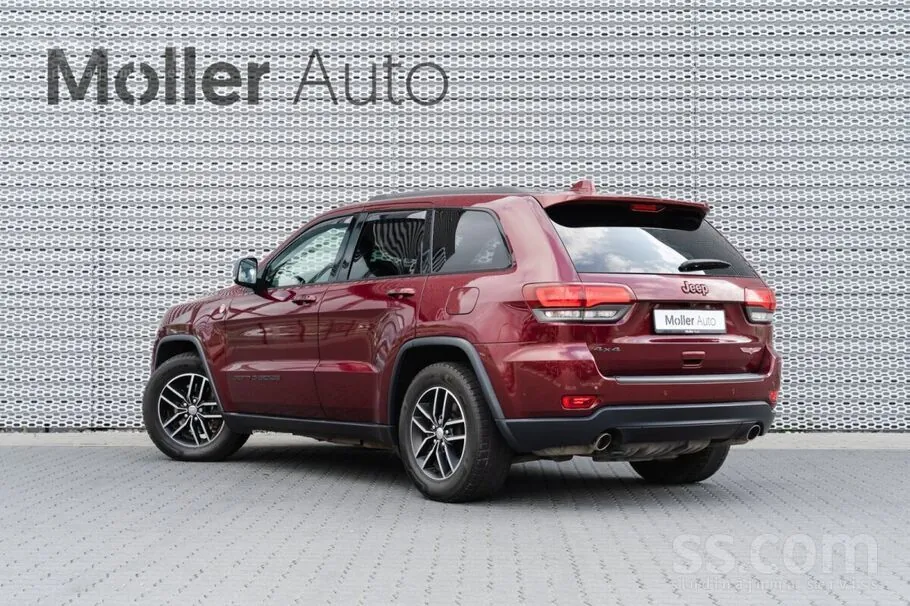 Jeep Grand Cherokee 2017 photo 3