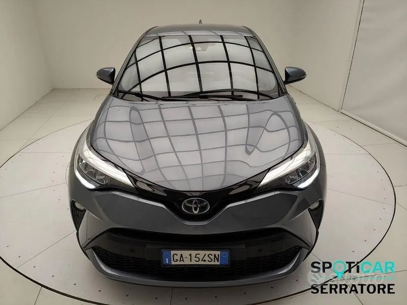 Toyota C-Hr 2020 photo 2