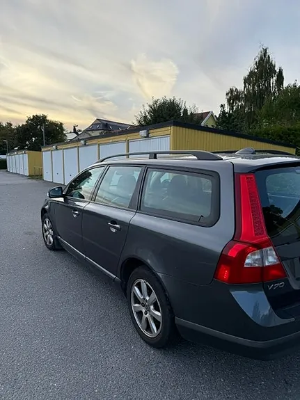 Volvo V70 2008 photo 3