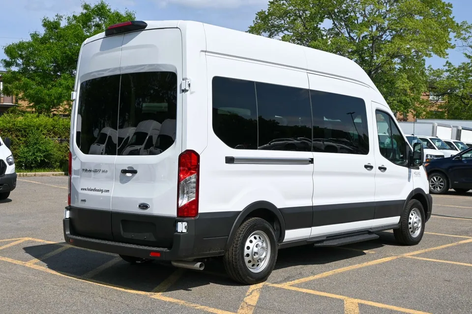 Ford Transit 2025 photo 5