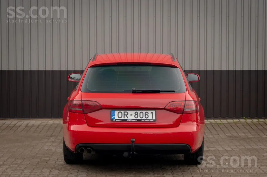 Audi A4 2012 photo 5