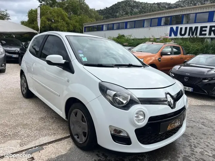 Renault Twingo 2012 photo 2