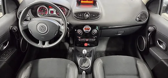 Renault Clio 2012 photo 5