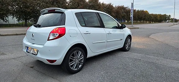 Renault Clio 2012 photo 4