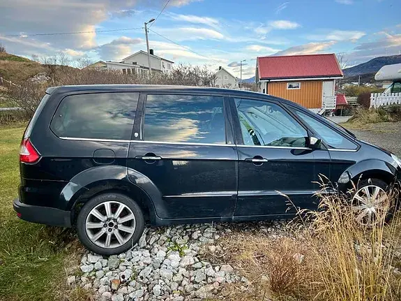 Ford Galaxy 2007 photo 2