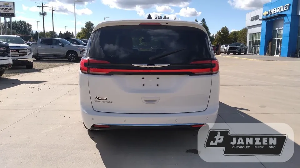 Chrysler Pacifica 2023 photo 4