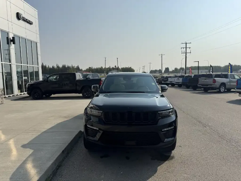 Jeep Grand Cherokee 2025 photo 3