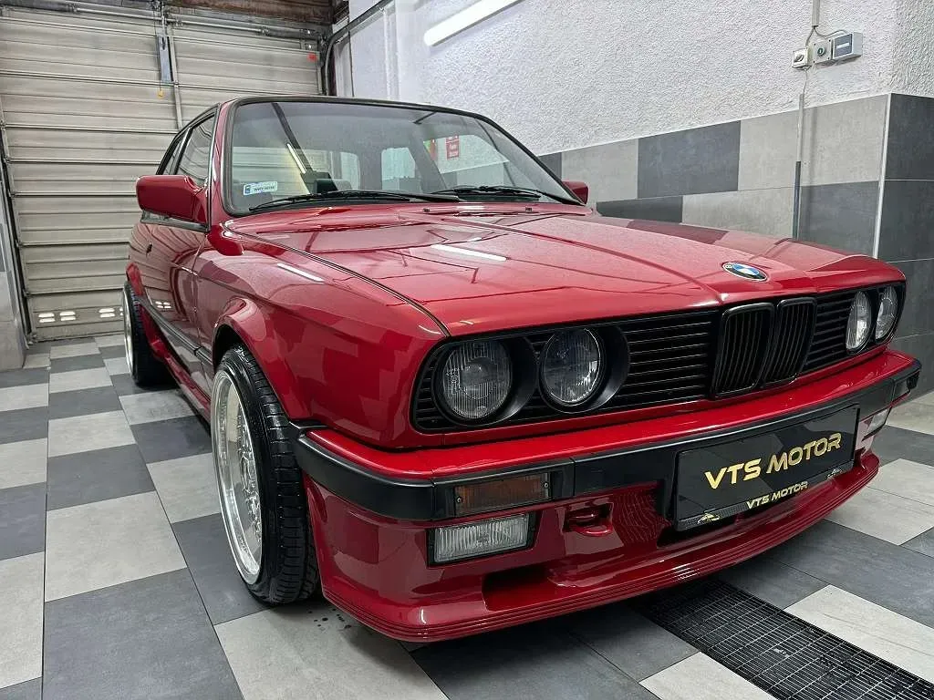 BMW 3 Series 1987 photo 2