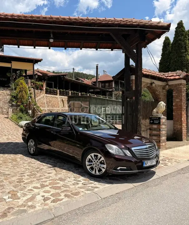 Mercedes-Benz E 220 2009 photo 4