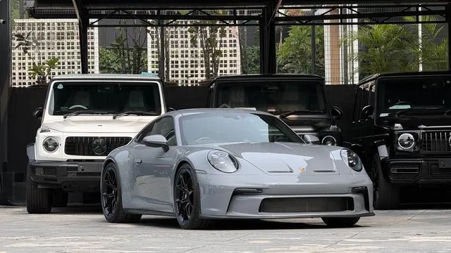 Porsche 911