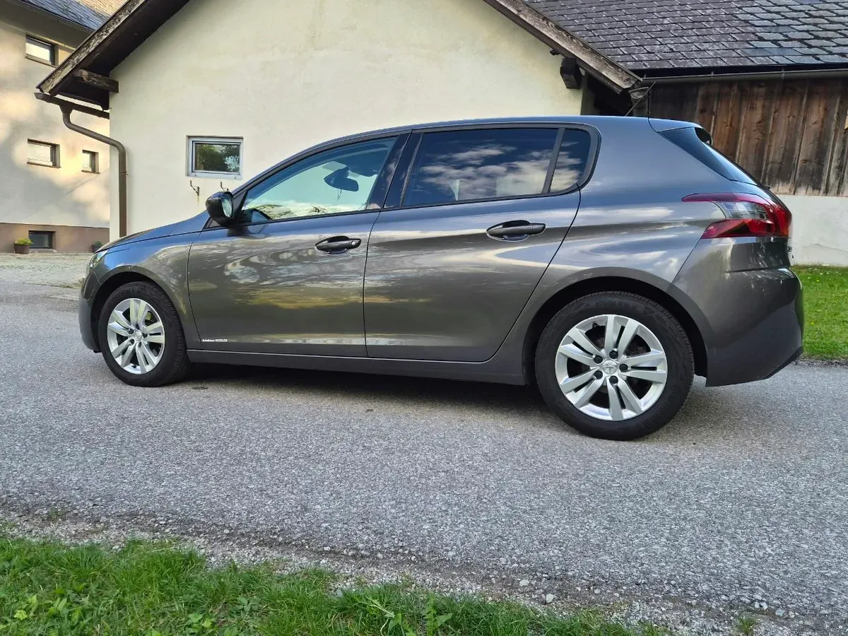 Peugeot 308 2019 photo 3