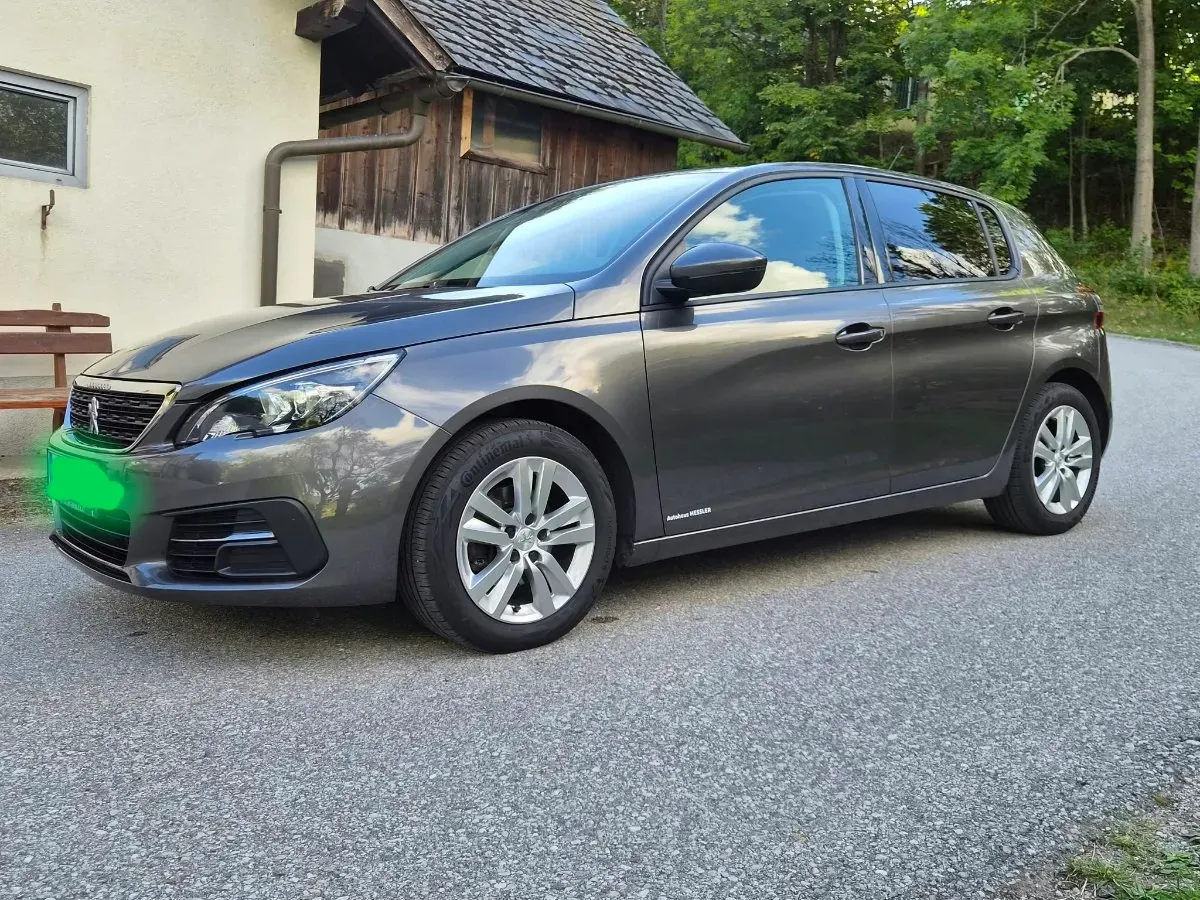 Peugeot 308 2019 photo 2