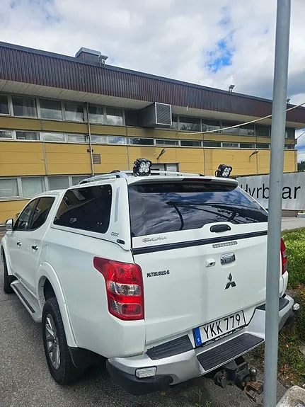 Mitsubishi L200 2017 photo 2
