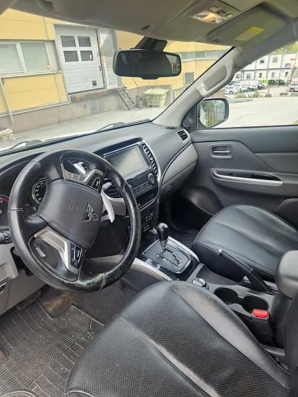 Mitsubishi L200 2017 photo 5