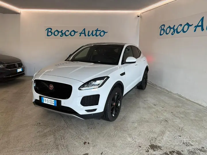 Jaguar E-Pace 2018 photo 3