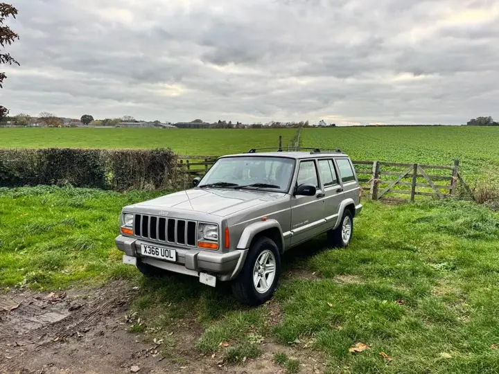 Jeep Cherokee 2001 photo 4