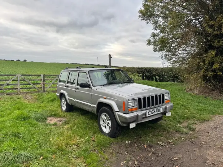 Jeep Cherokee