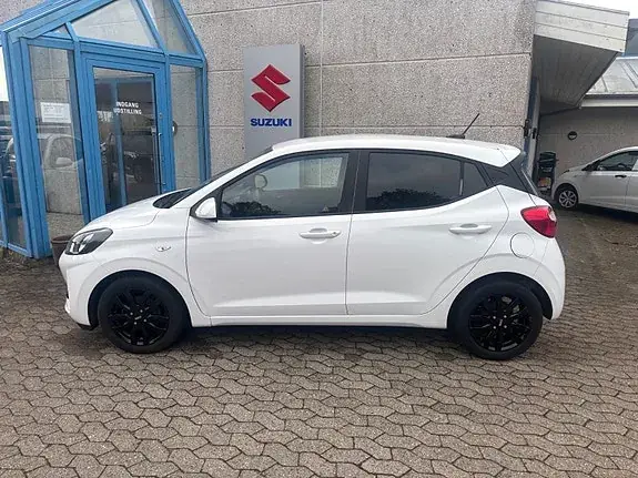 Hyundai I10 2022 photo 3