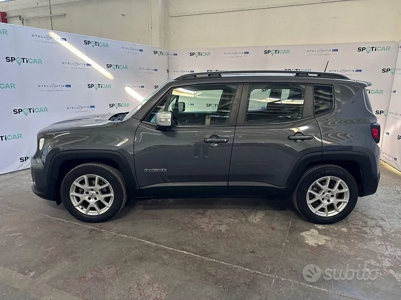 Jeep Renegade 2022 photo 2