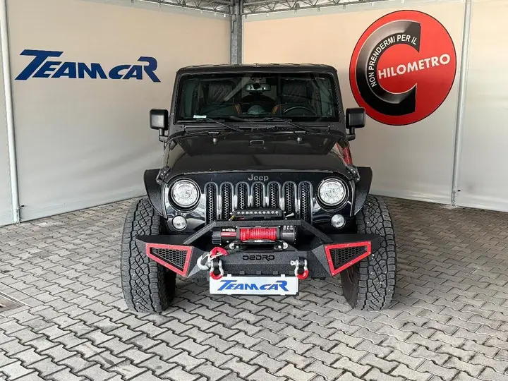 Jeep Wrangler Unlimited 2018 photo 2