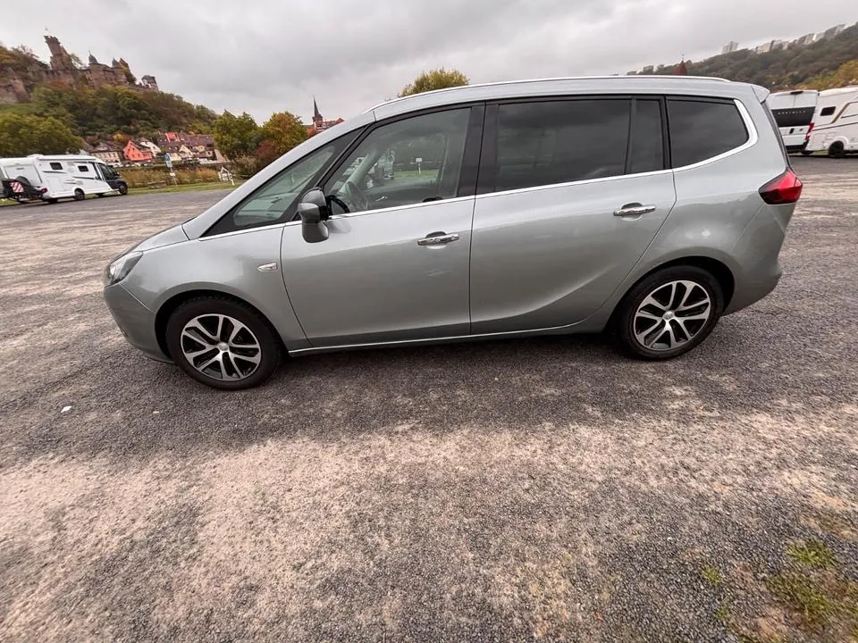 Opel Zafira Tourer