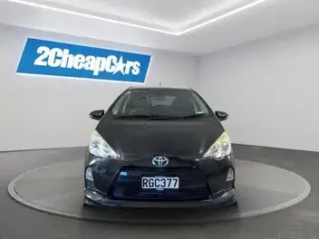 Toyota Aqua 2014 photo 3