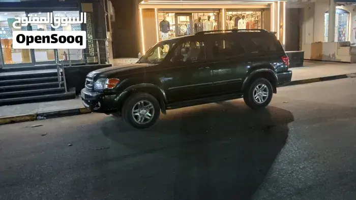 Toyota Sequoia 2004 photo 2