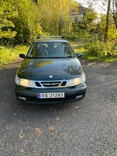 Saab 9-5 2000 photo 2