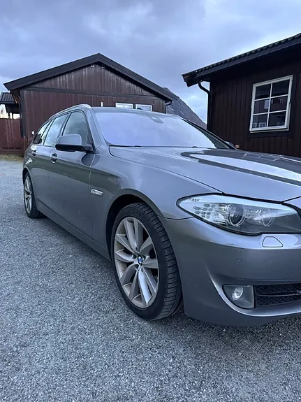 BMW 525D 2012 photo 2