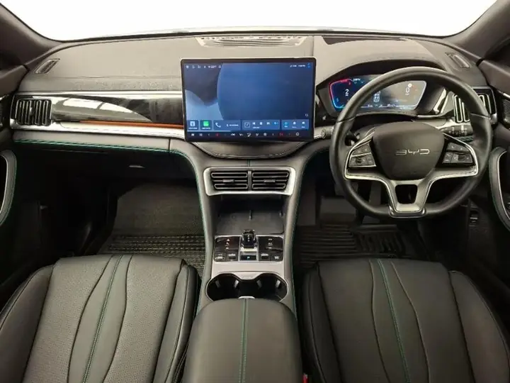 BYD Seal U 2024 photo 3