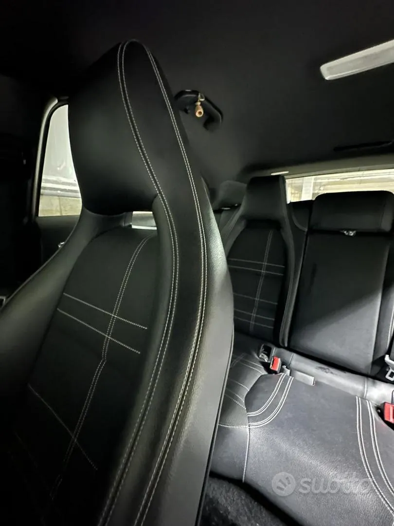 Mercedes-Benz A160 2015 photo 5